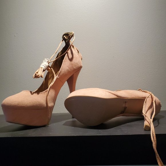 Lace up blush platform heels - Picture 2 of 3